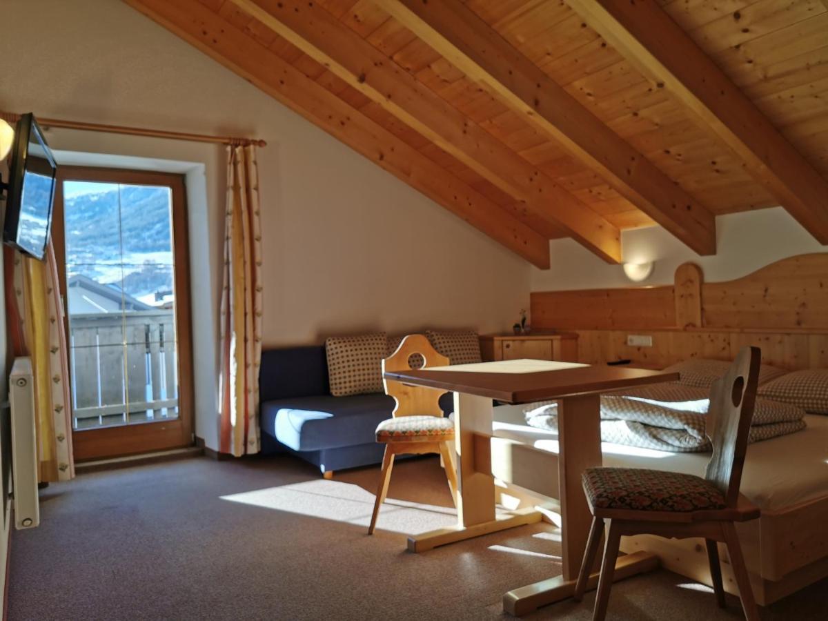Hotel Garni Schoenblick Sölden Esterno foto