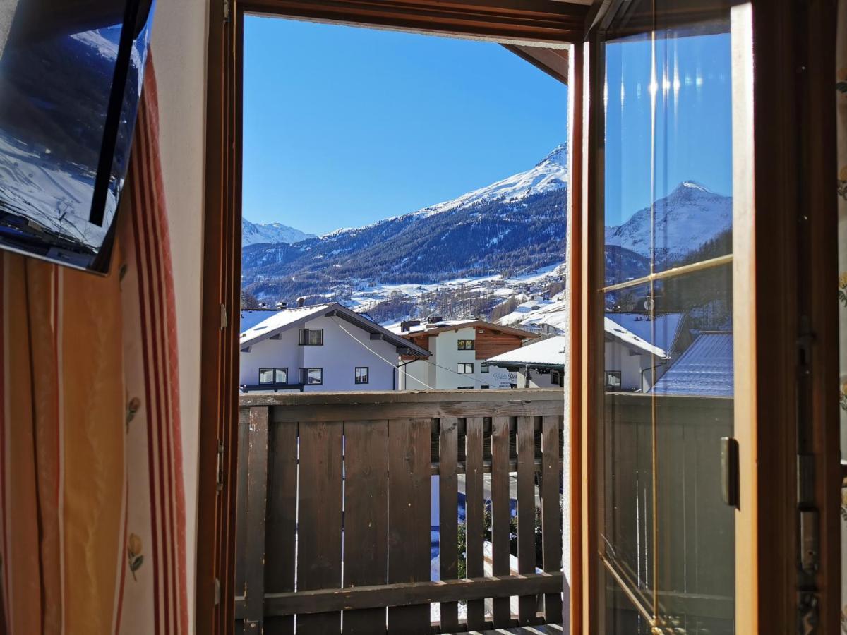 Hotel Garni Schoenblick Sölden Esterno foto